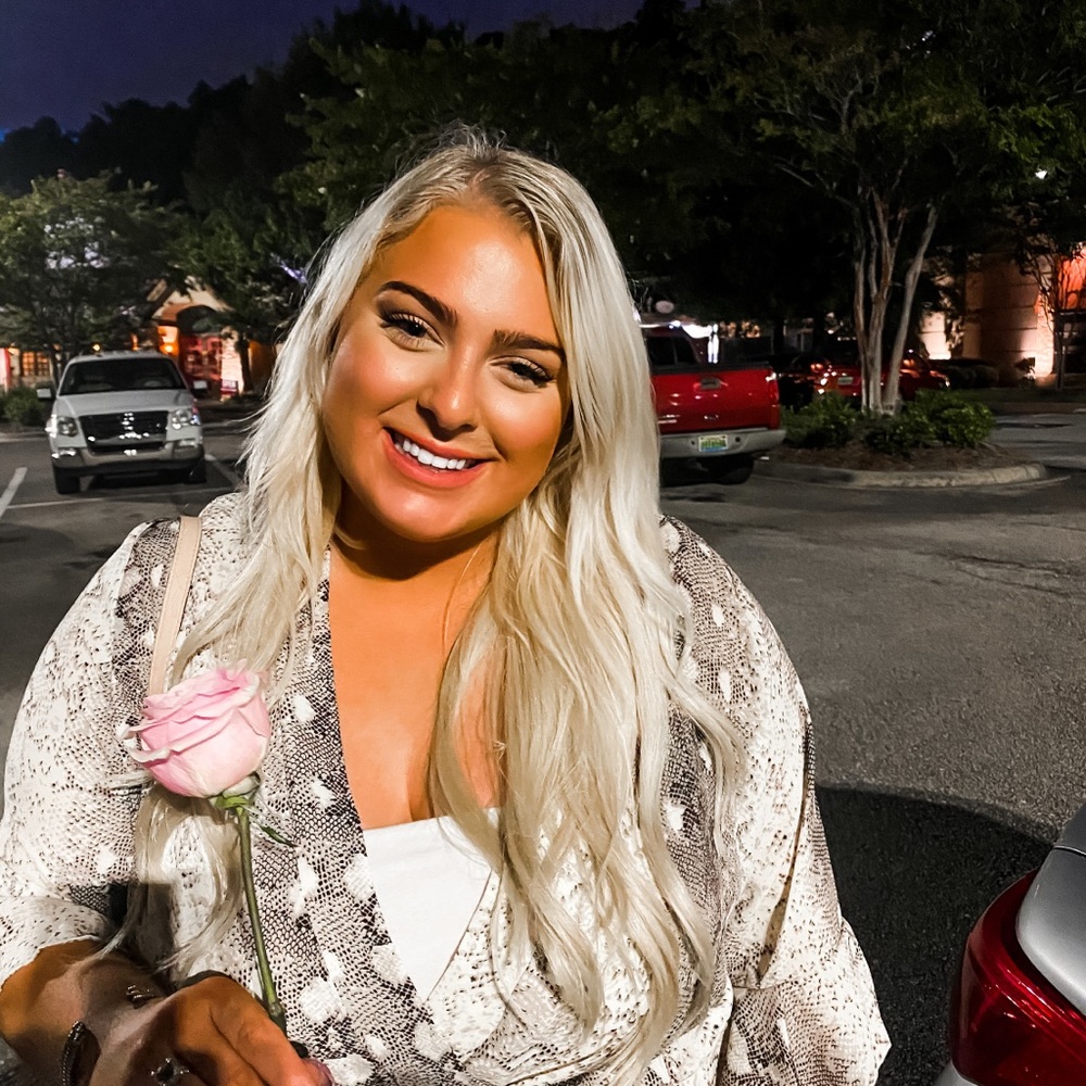 Meet your Posher, Anna